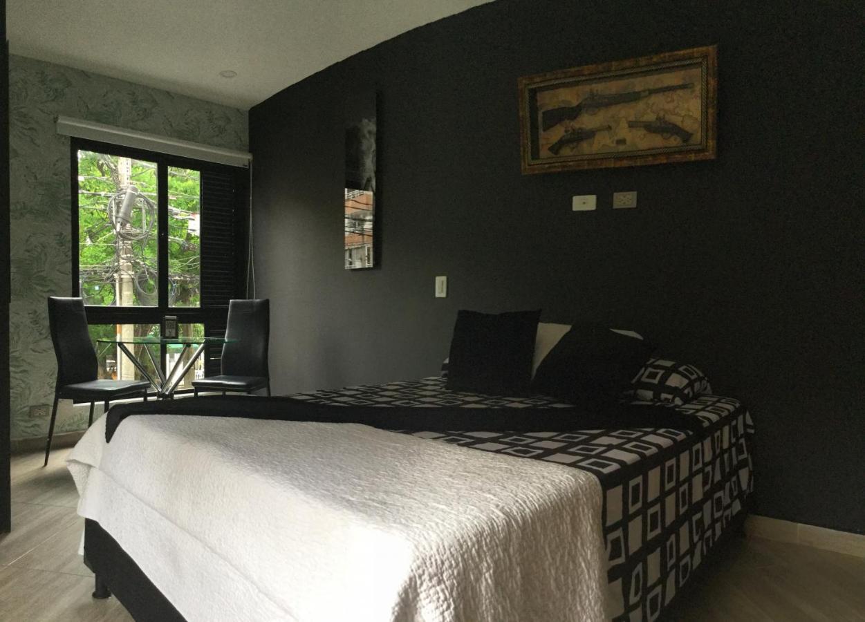 Apartahotel Avanti 메딜린 외부 사진