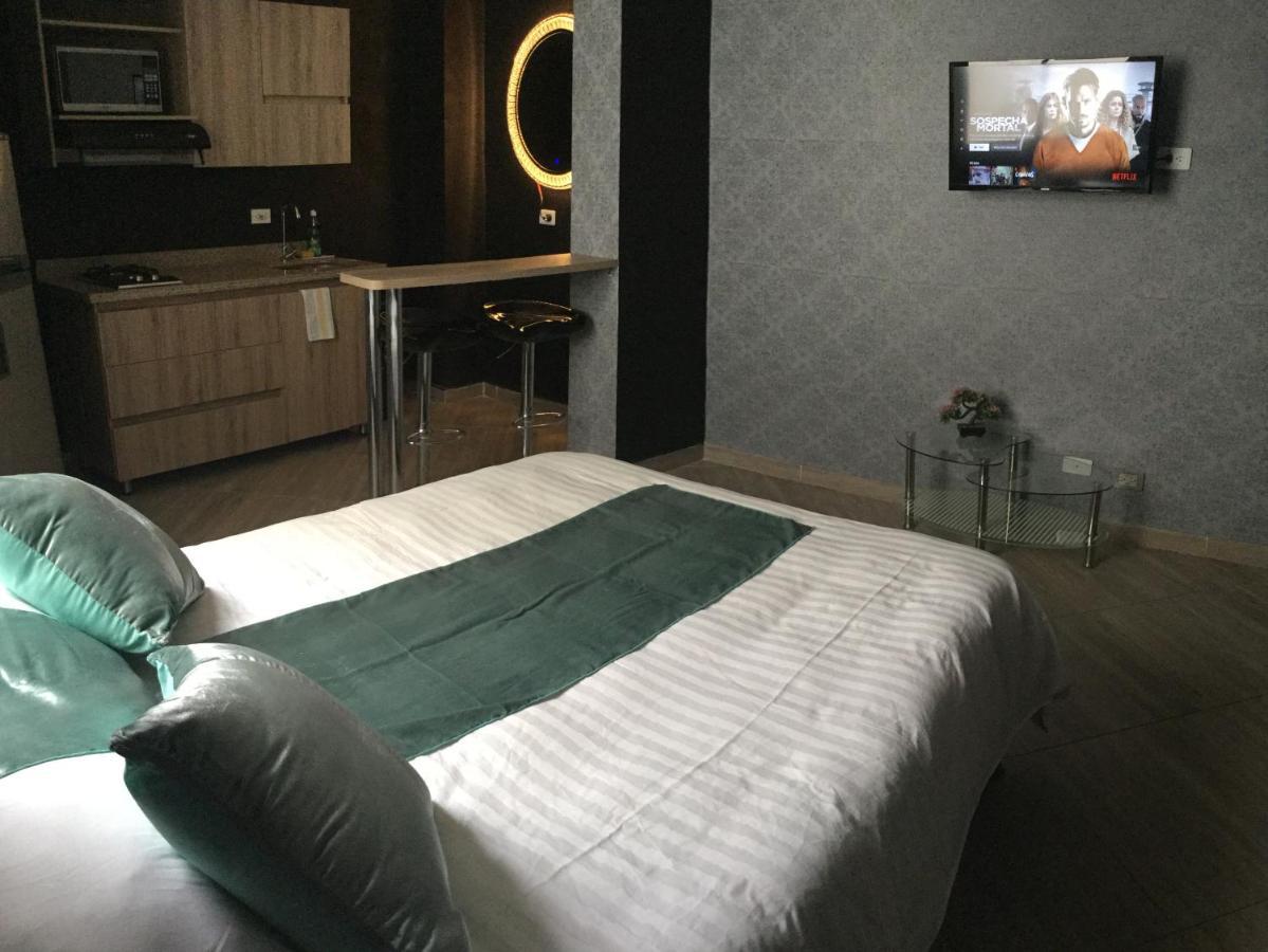 Apartahotel Avanti 메딜린 외부 사진