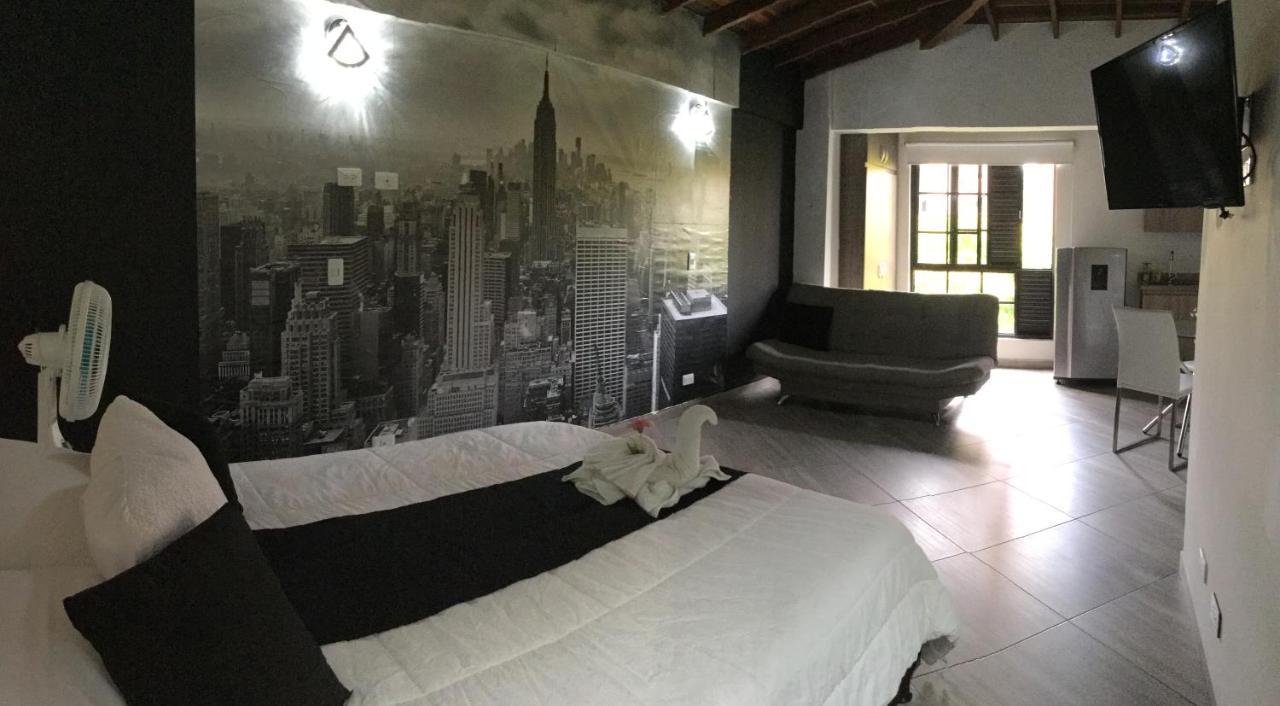 Apartahotel Avanti 메딜린 외부 사진