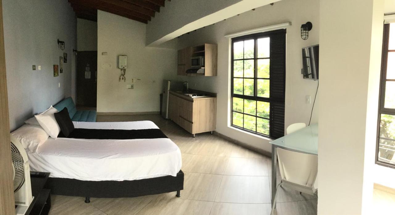 Apartahotel Avanti 메딜린 외부 사진