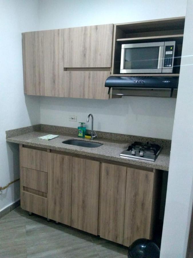 Apartahotel Avanti 메딜린 외부 사진