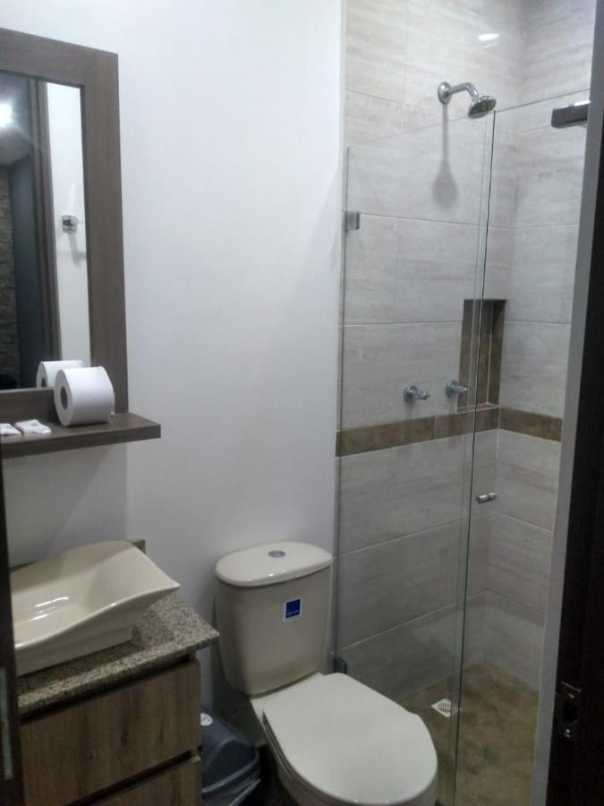 Apartahotel Avanti 메딜린 외부 사진