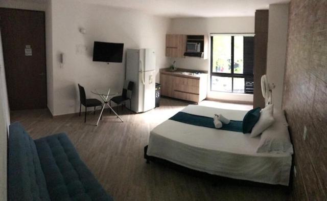 Apartahotel Avanti 메딜린 외부 사진