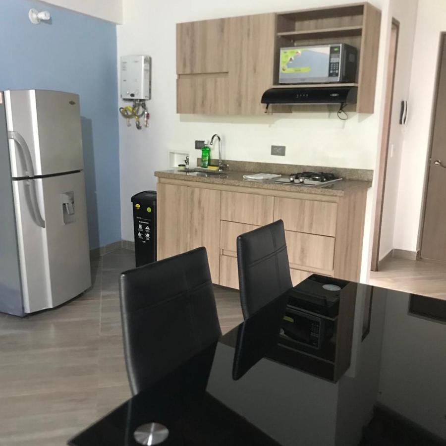 Apartahotel Avanti 메딜린 외부 사진