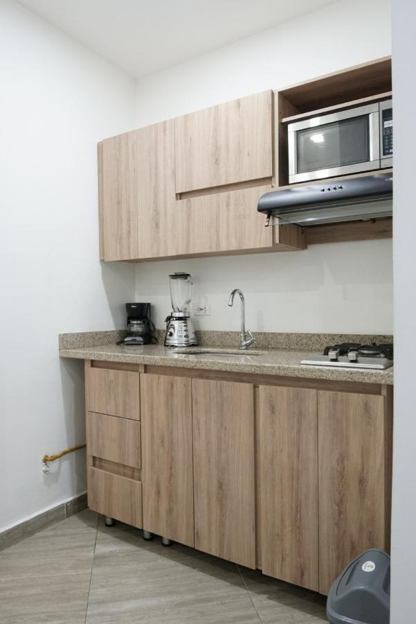 Apartahotel Avanti 메딜린 외부 사진